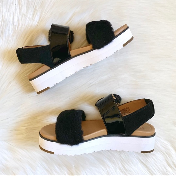 UGG Black Le Fluff Platform Sandals - Picture 6 of 8